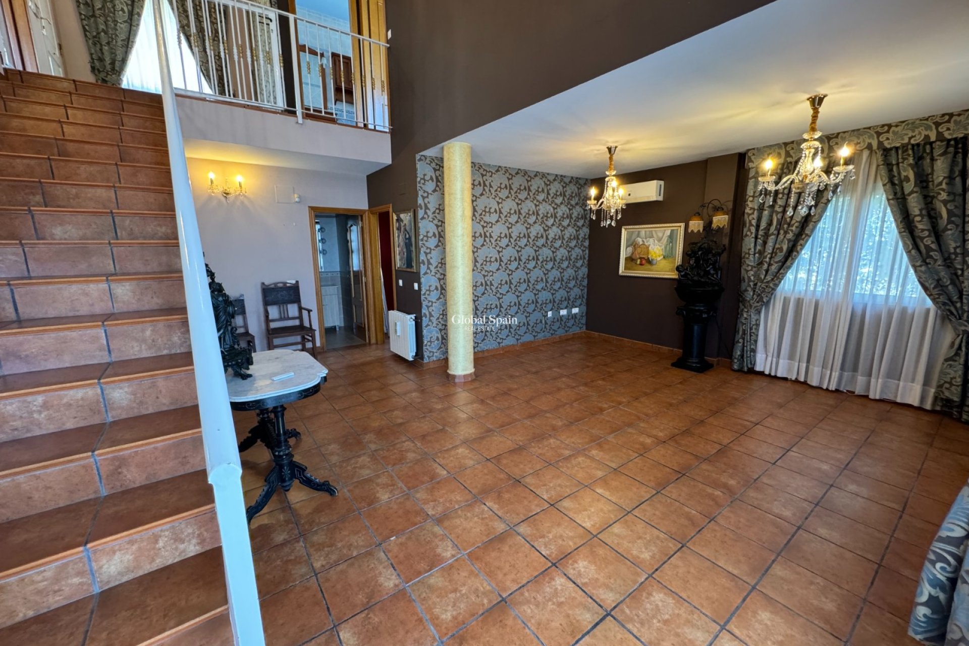 Revente - VILLA -
CALLOSA D'EN SARRIÀ - Callosa De Ensarrià