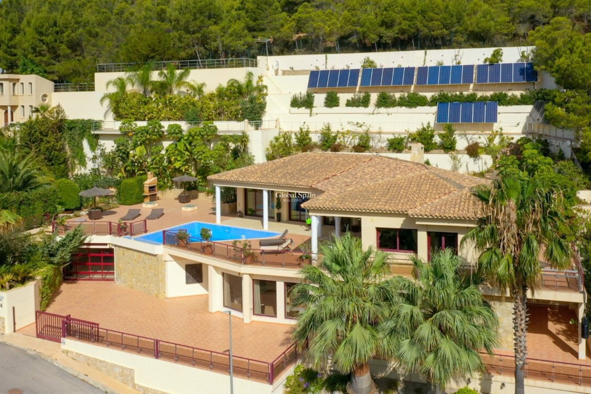 Revente - VILLA -
CALLOSA D'EN SARRIÀ - Costa Blanca