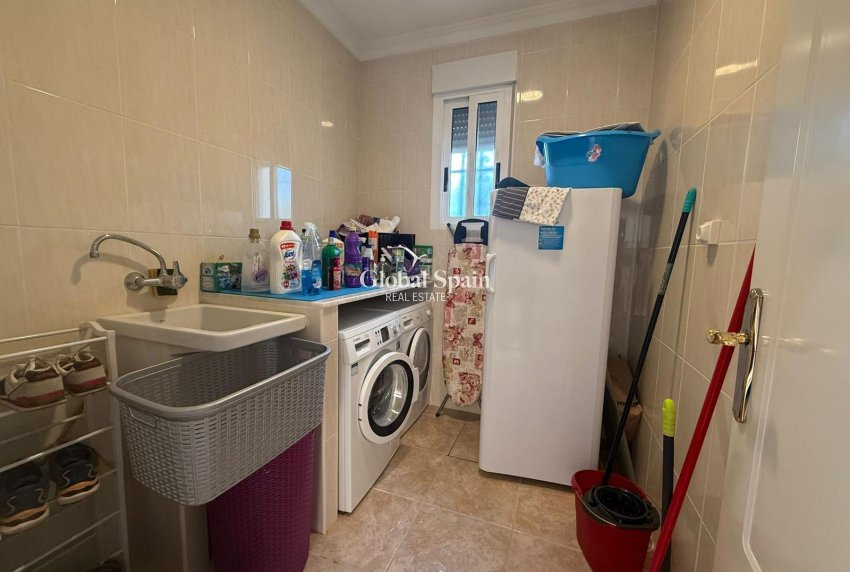 Revente - VILLA -
CALLOSA DEL SEGURA