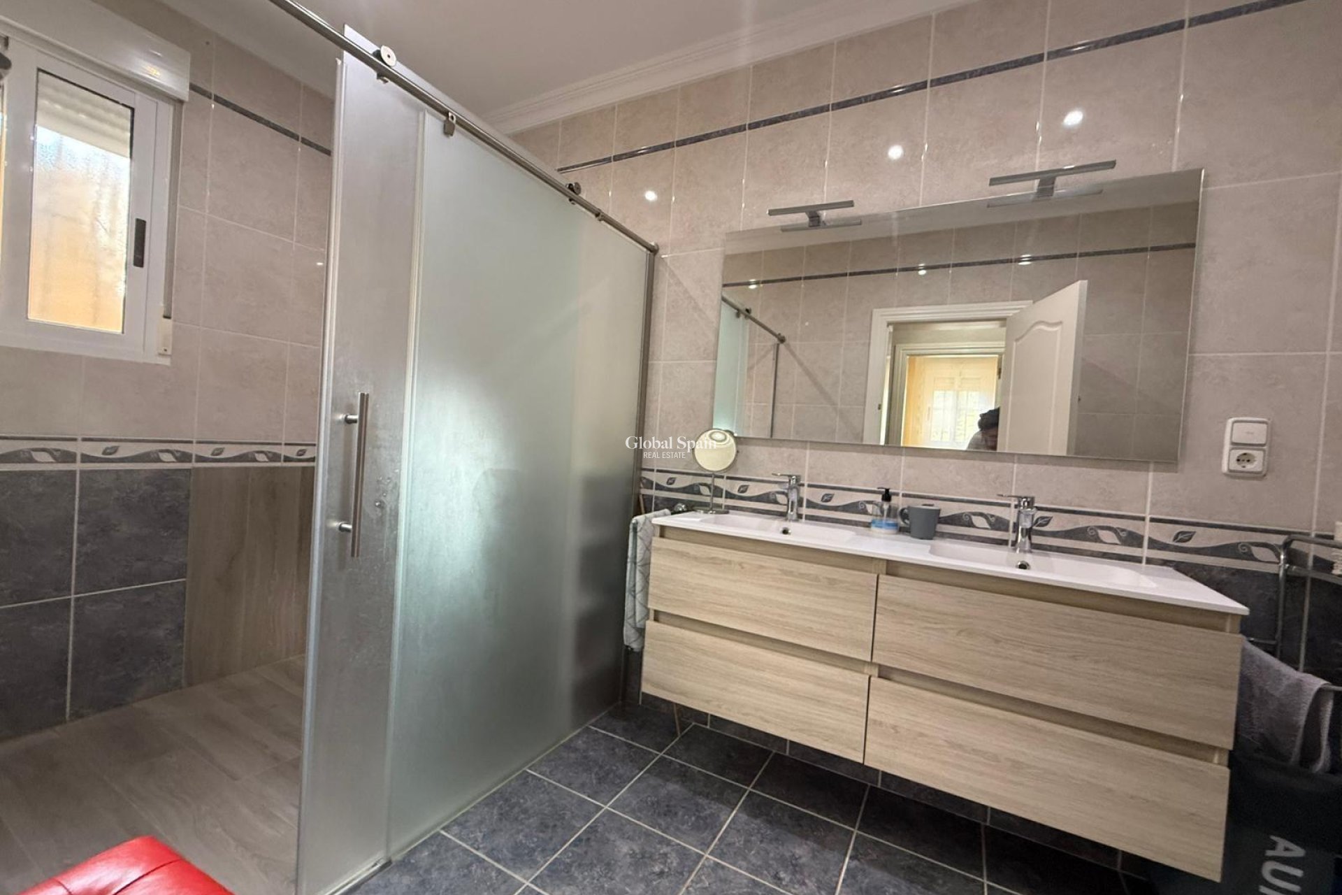 Revente - VILLA -
CALLOSA DEL SEGURA