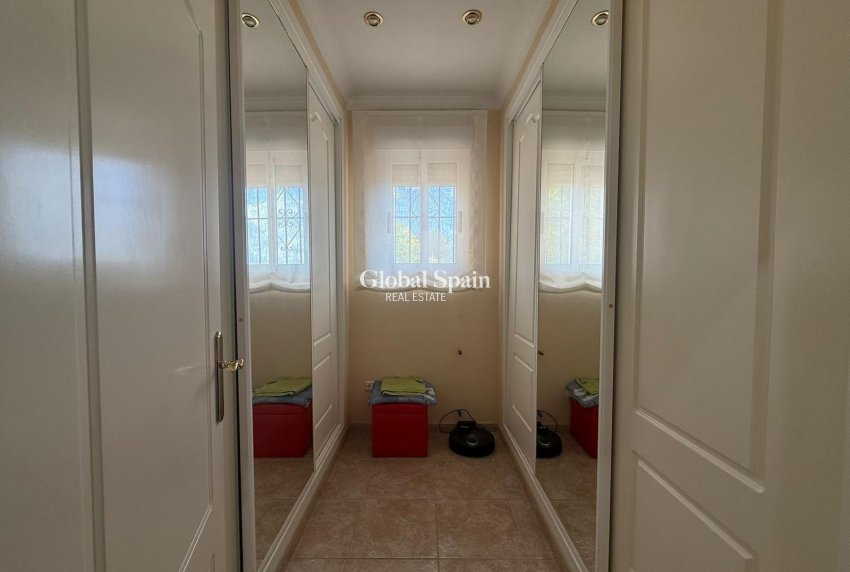 Revente - VILLA -
CALLOSA DEL SEGURA