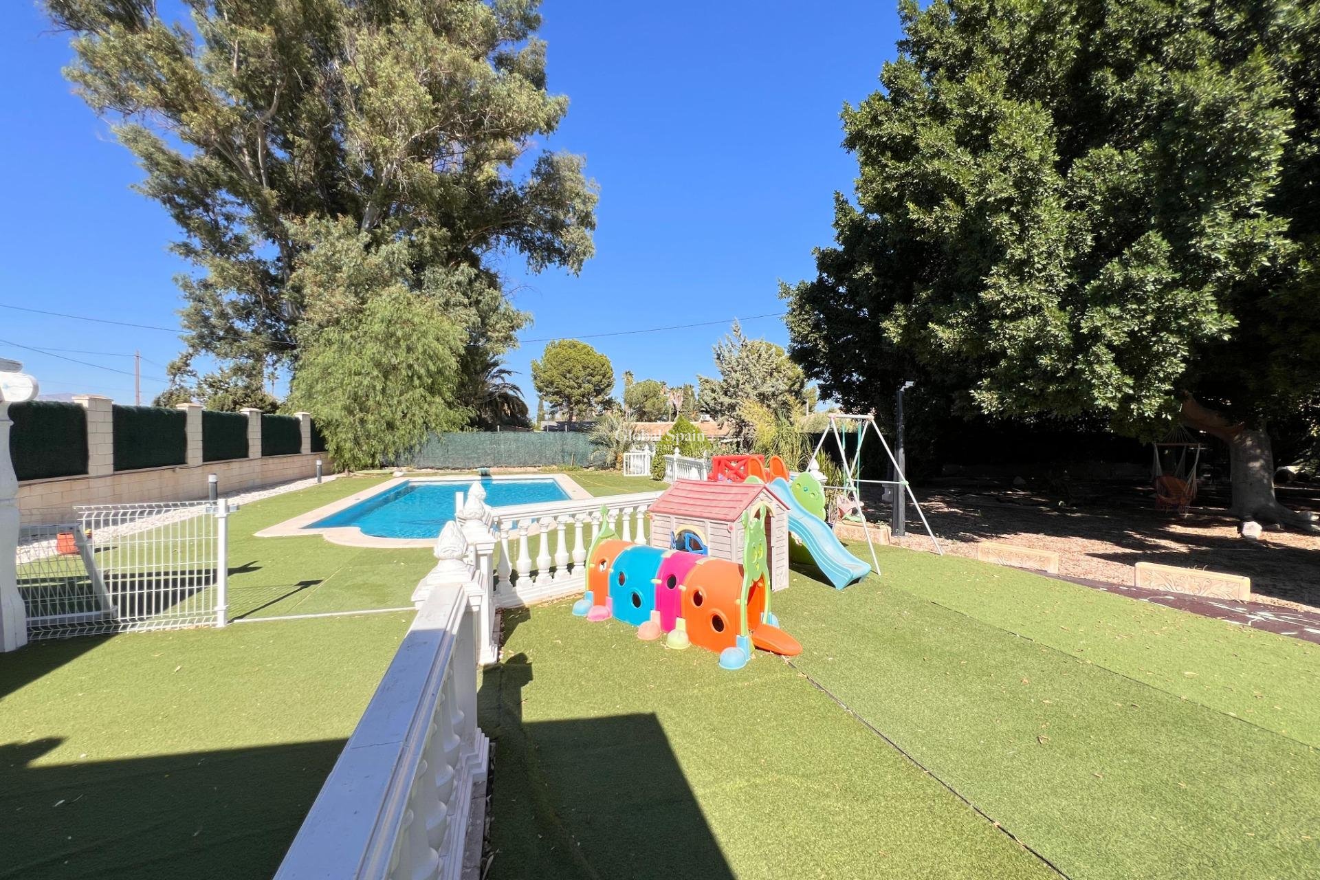 Revente - VILLA -
CALLOSA DEL SEGURA