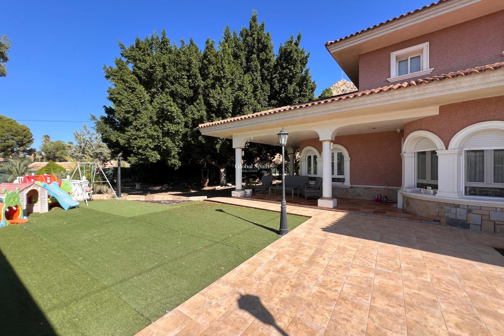 Revente - VILLA -
CALLOSA DEL SEGURA