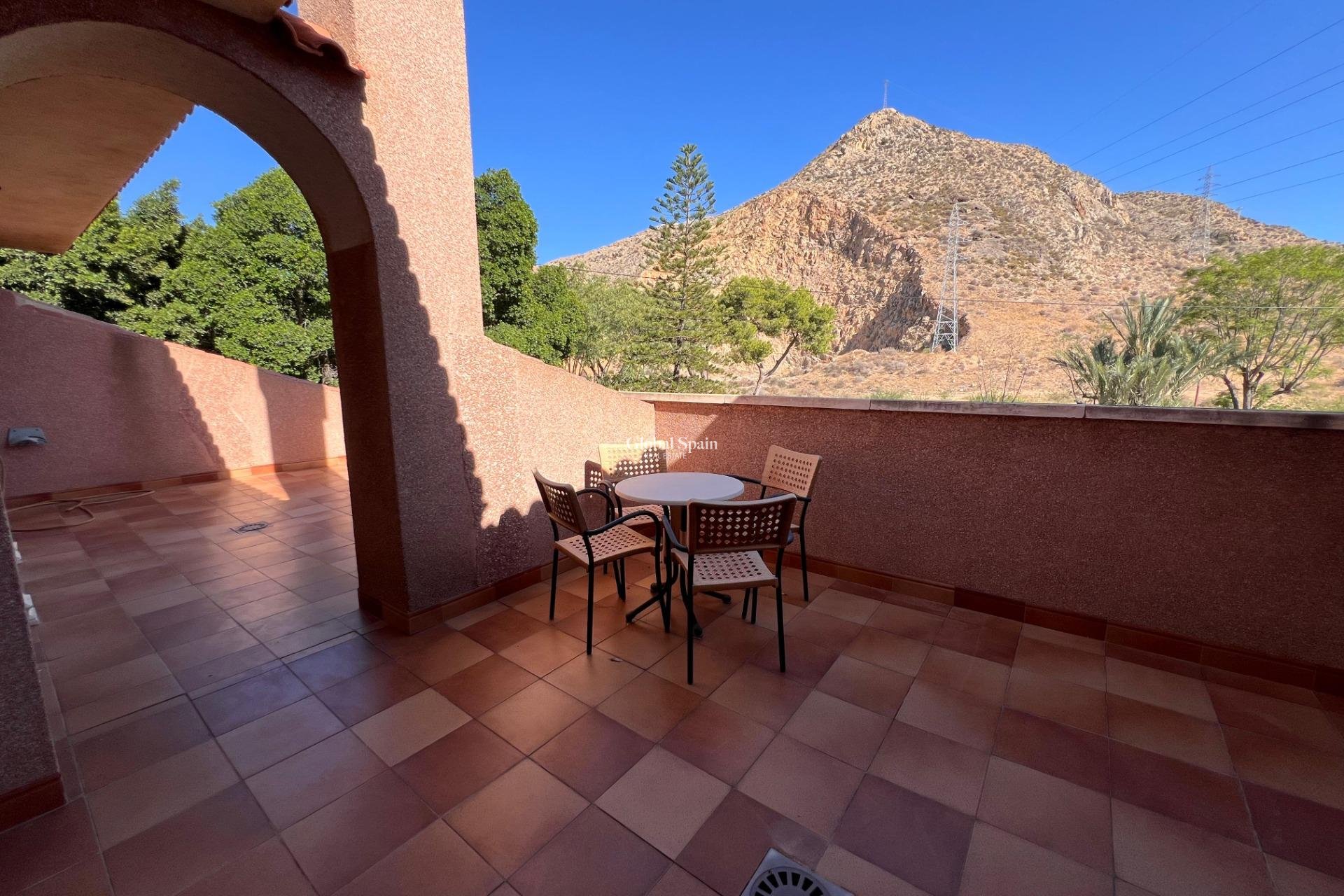 Revente - VILLA -
CALLOSA DEL SEGURA