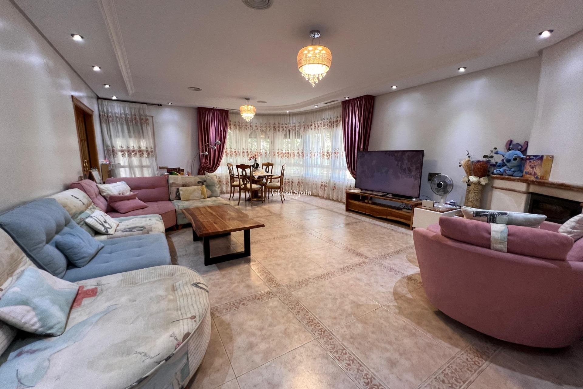 Revente - VILLA -
CALLOSA DEL SEGURA