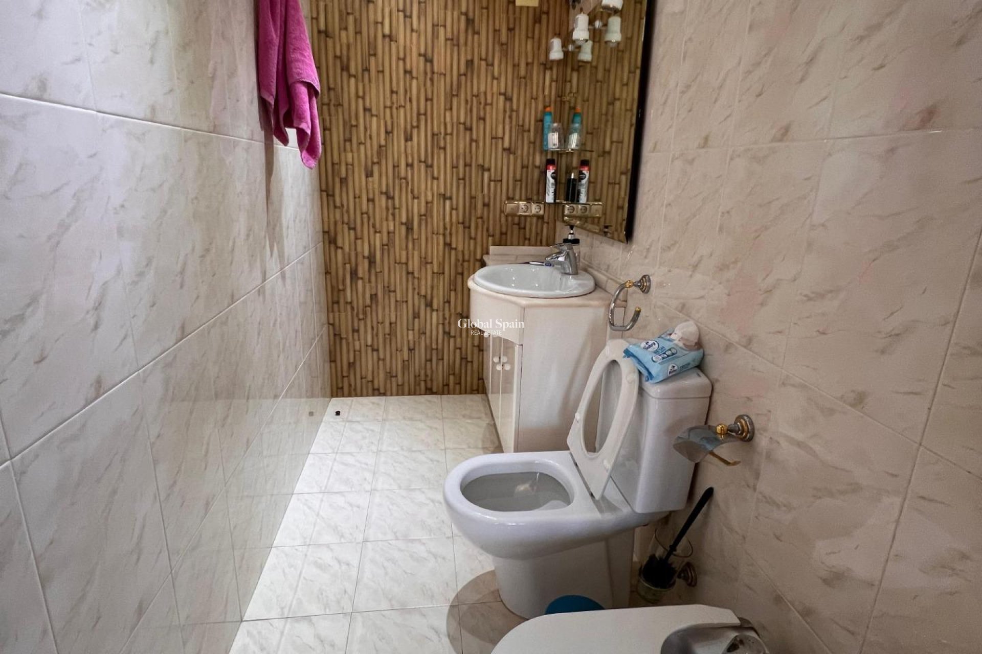 Revente - VILLA -
CALLOSA DEL SEGURA