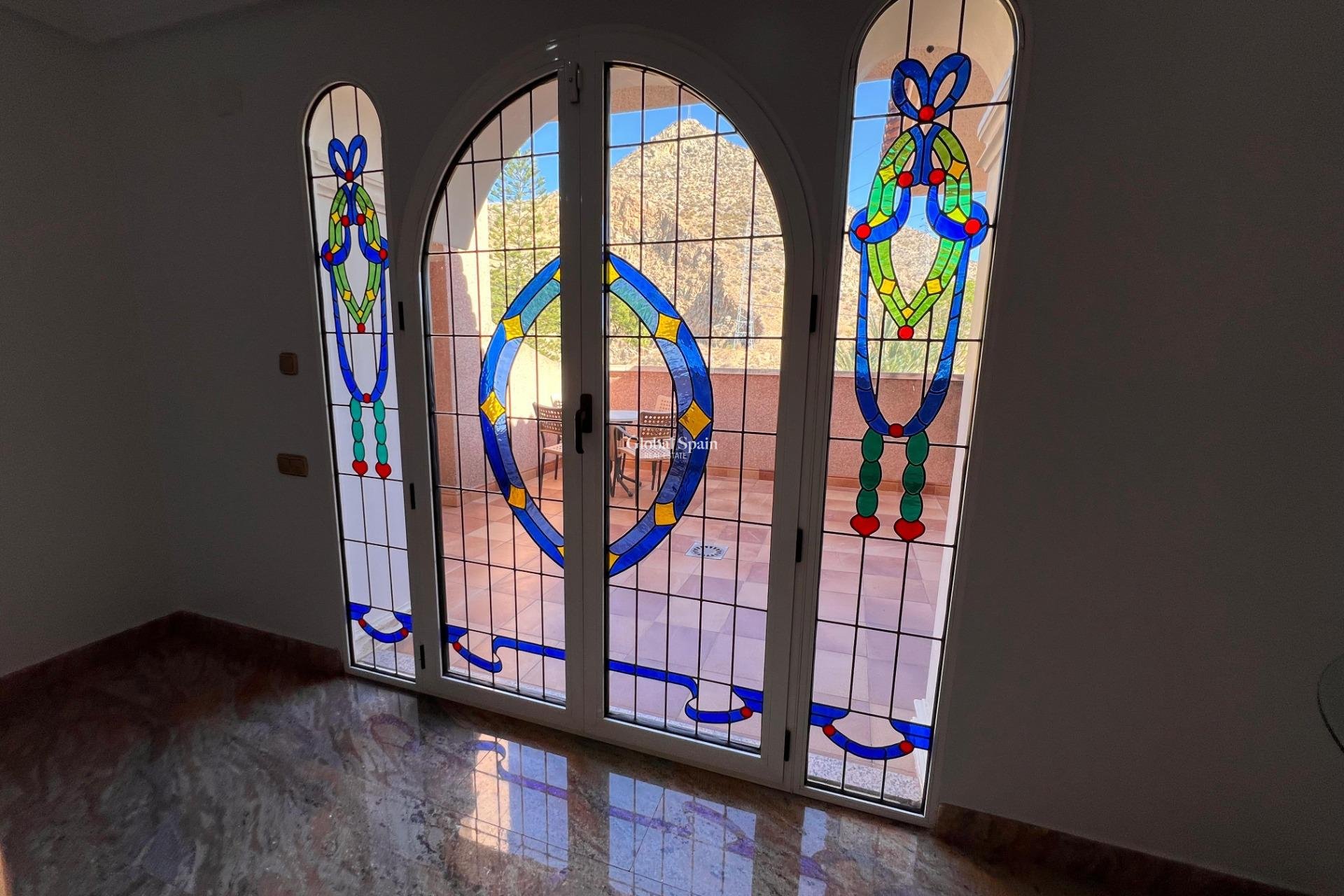 Revente - VILLA -
CALLOSA DEL SEGURA