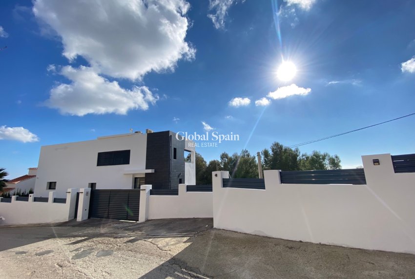 Revente - VILLA -
CALPE - Calpe urbanizaciones