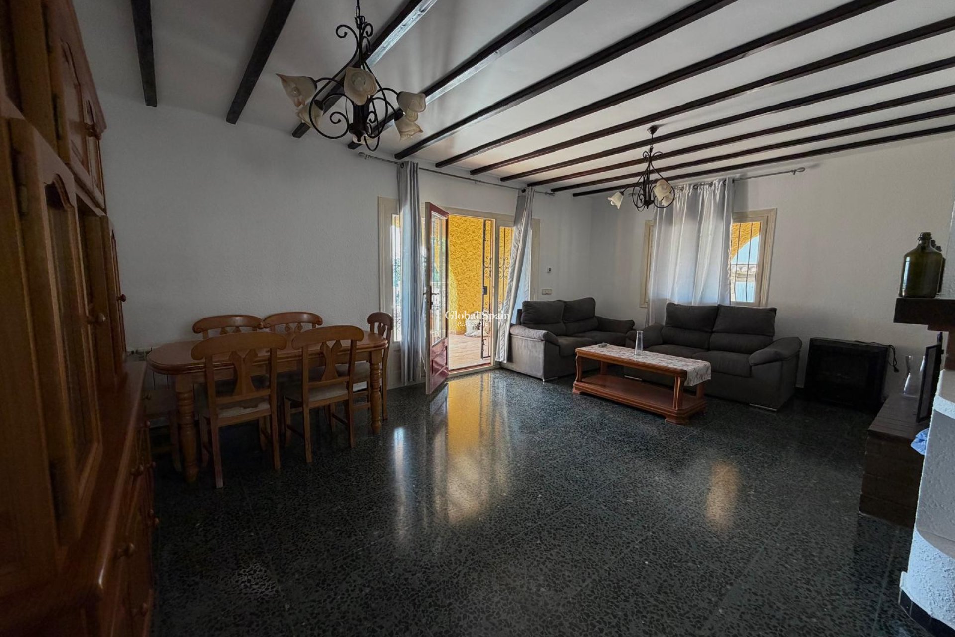 Revente - VILLA -
CALPE - Zona Playa del Bol - Puerto