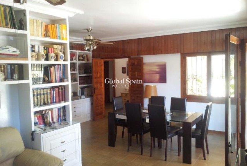 Revente - VILLA -
CAMPOAMOR - Costa Blanca