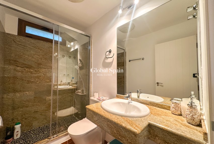 Revente - VILLA -
CAMPOAMOR - Costa Blanca