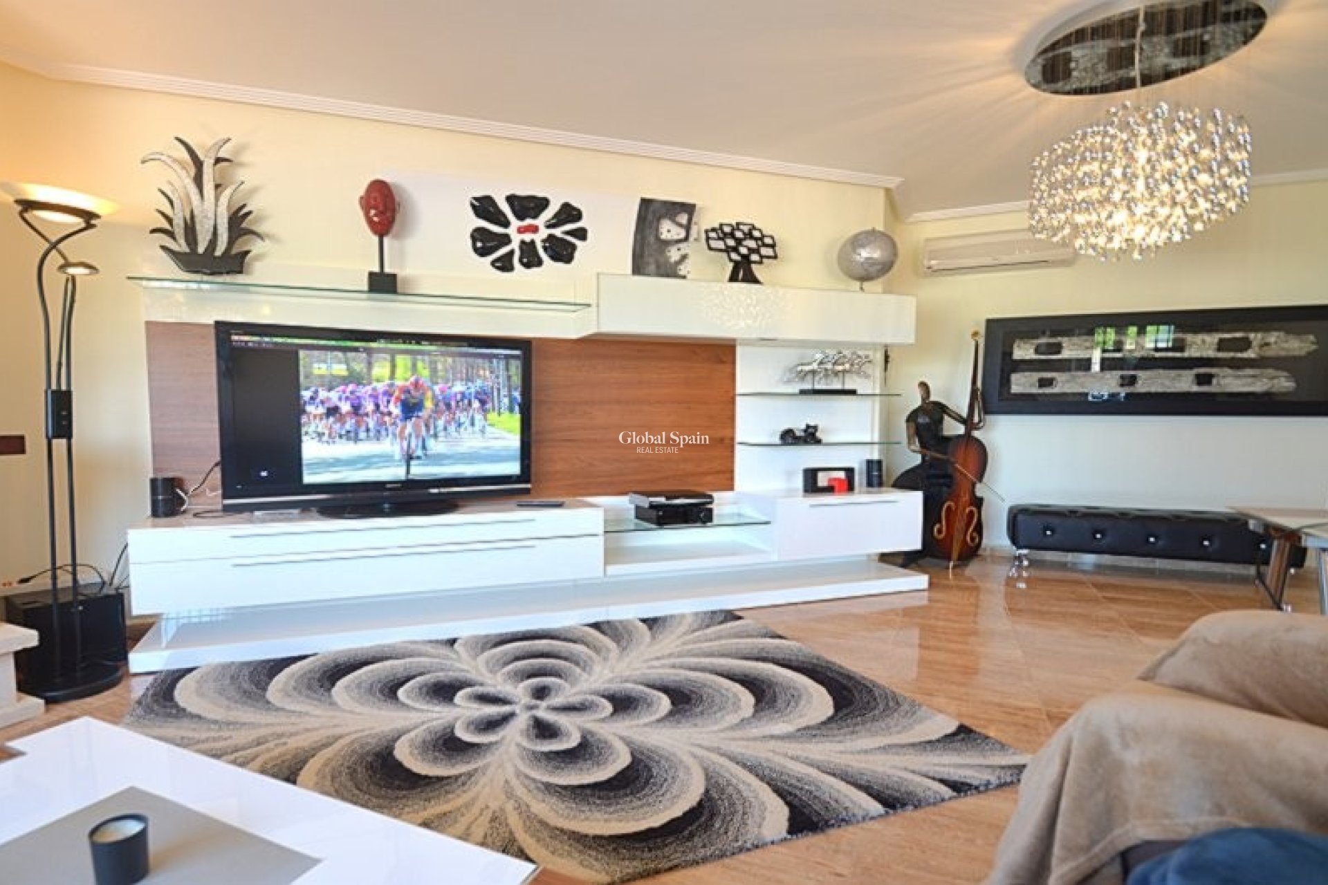 Revente - VILLA -
CAMPOS DEL RÍO - Inland