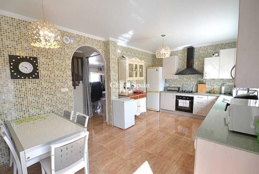 Revente - VILLA -
CAMPOS DEL RÍO - Inland