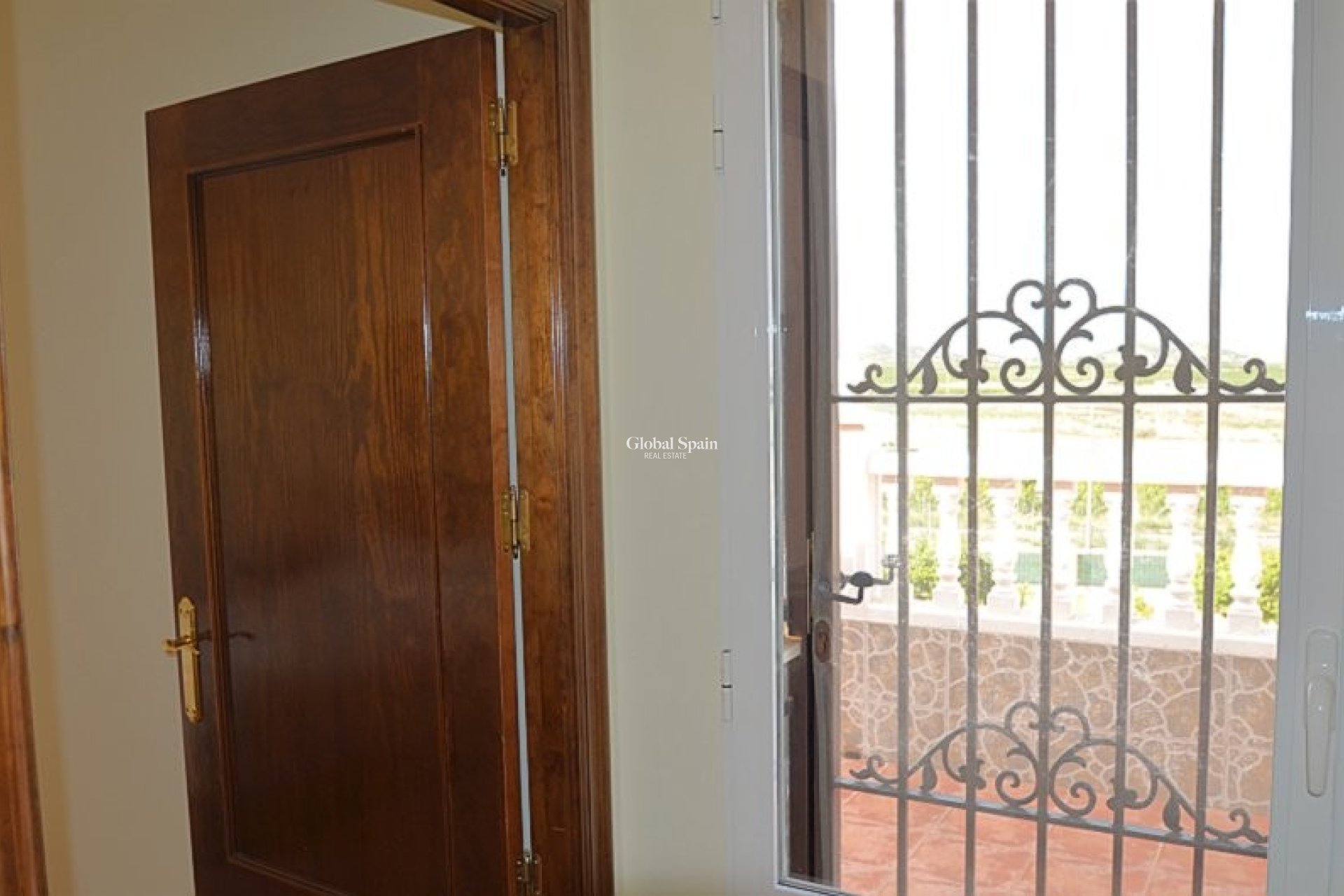 Revente - VILLA -
CAMPOS DEL RÍO - Inland