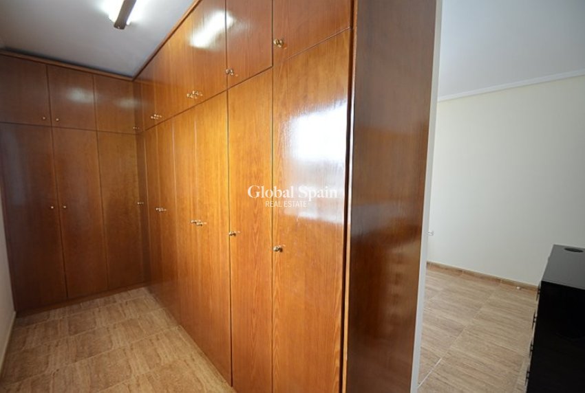 Revente - VILLA -
CAMPOS DEL RÍO - Inland