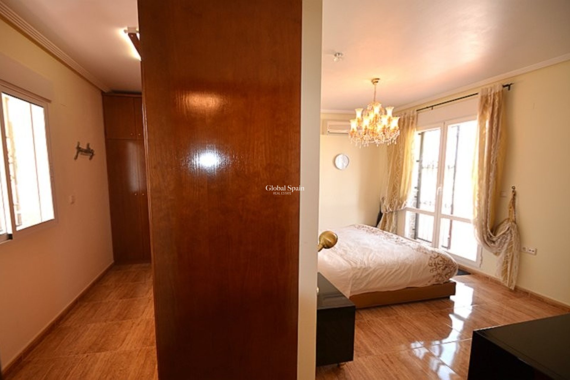 Revente - VILLA -
CAMPOS DEL RÍO - Inland