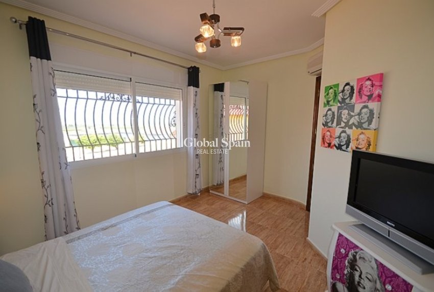 Revente - VILLA -
CAMPOS DEL RÍO - Inland