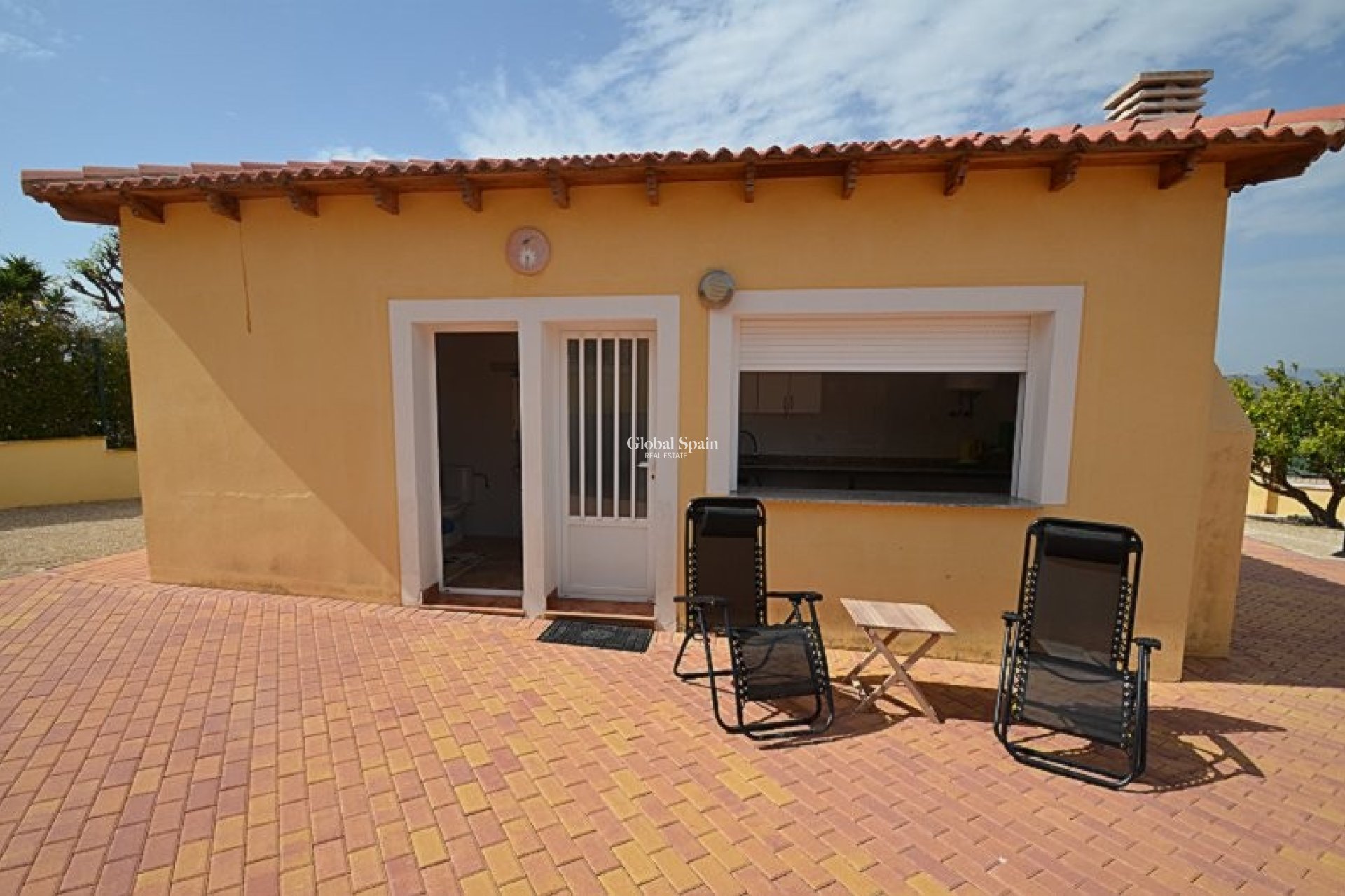 Revente - VILLA -
CAMPOS DEL RÍO - Inland