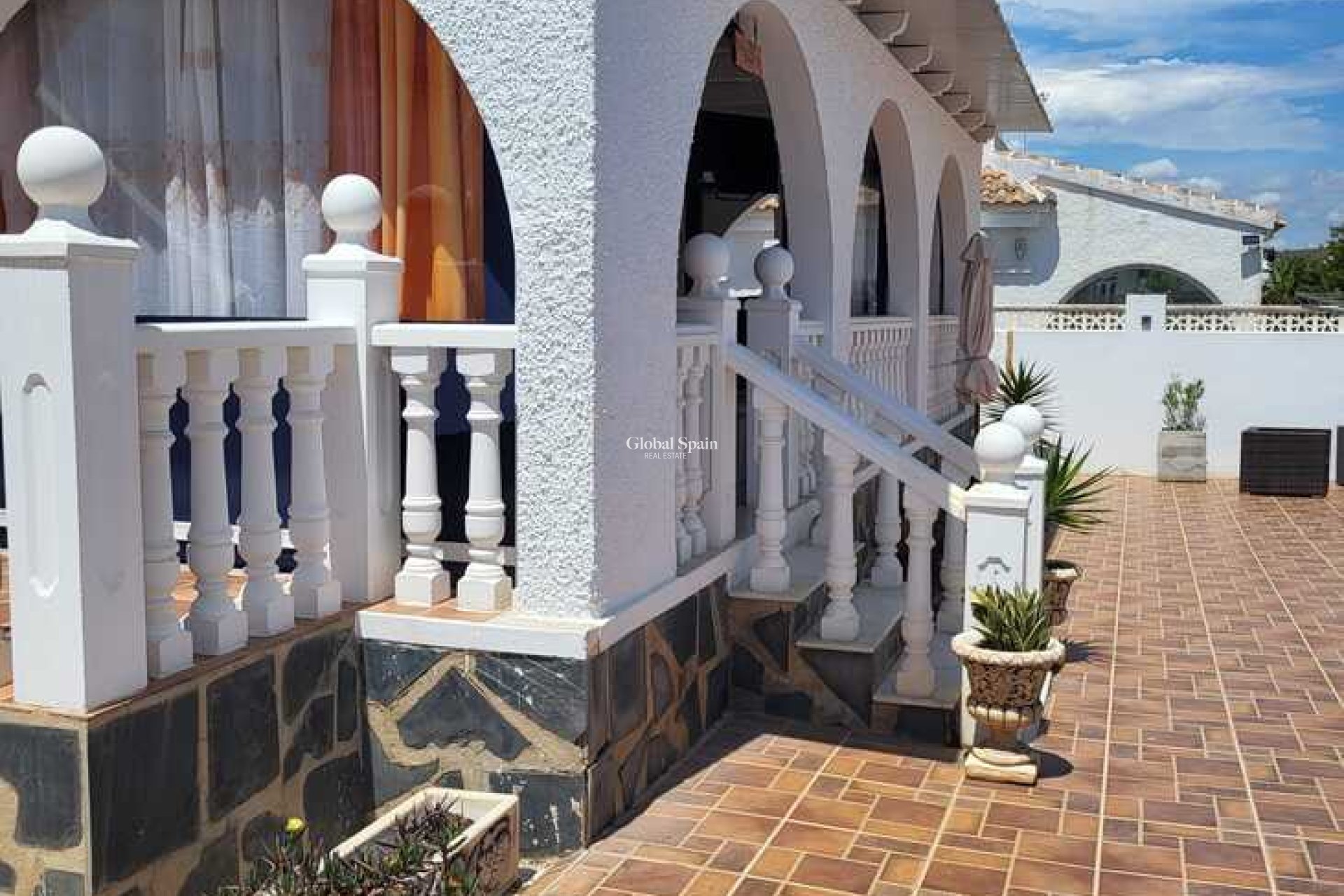 Revente - VILLA -
CAMPOSOL - Fortuna