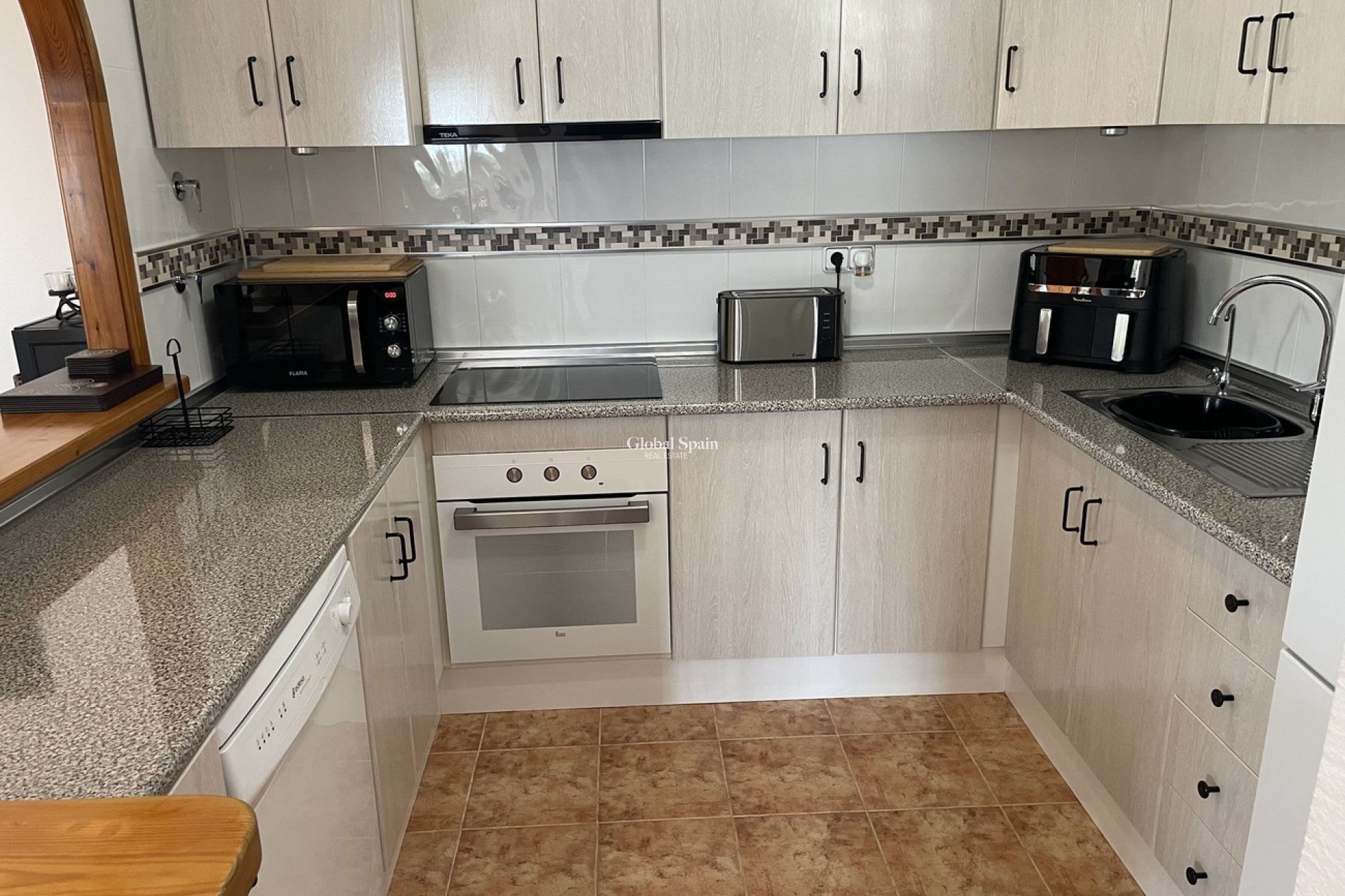 Revente - VILLA -
CAMPOSOL - Inland