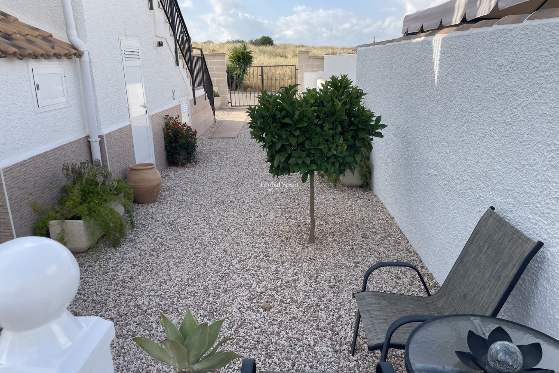 Revente - VILLA -
CAMPOSOL - Inland