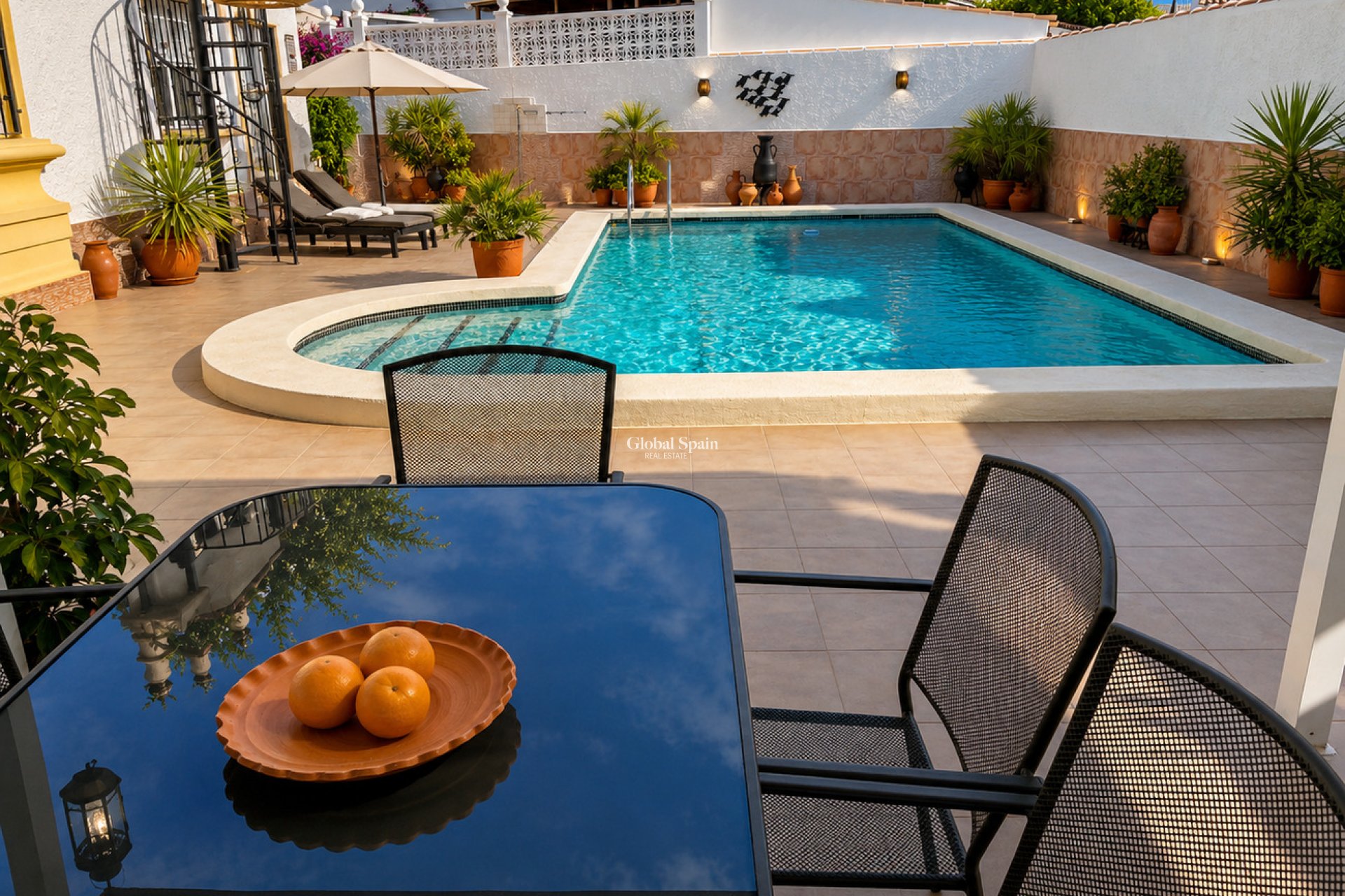 Revente - VILLA -
CAMPOSOL - Inland