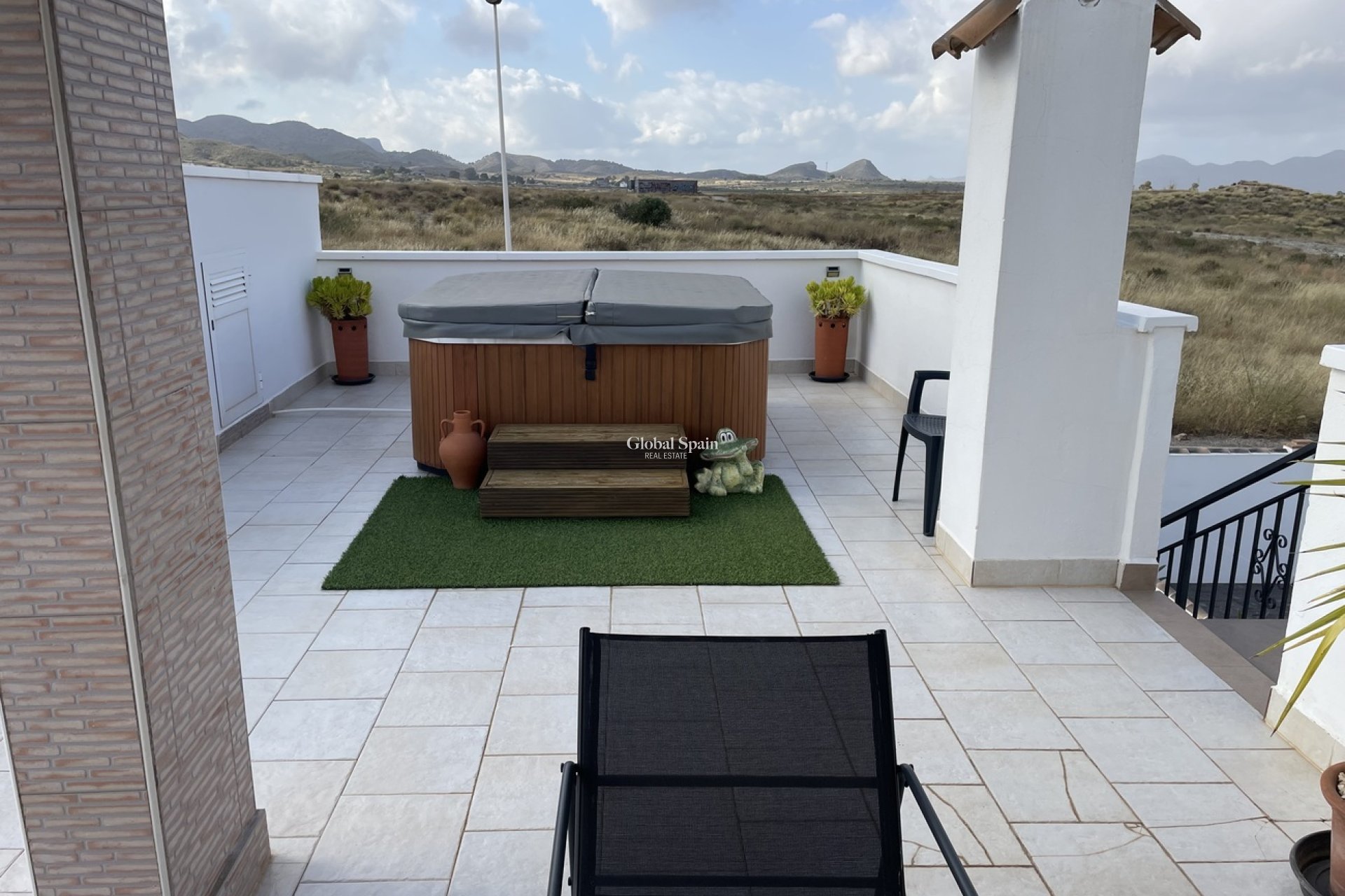 Revente - VILLA -
CAMPOSOL - Inland