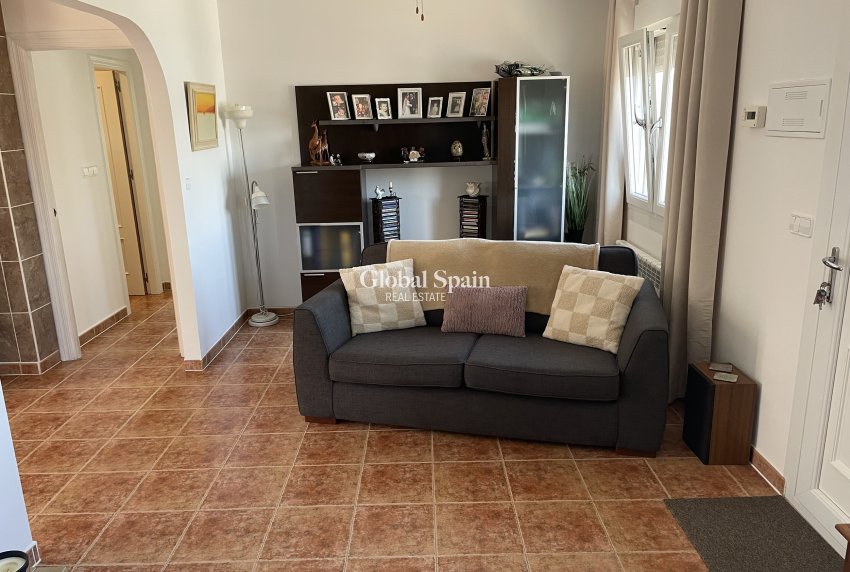Revente - VILLA -
CAMPOSOL - Inland