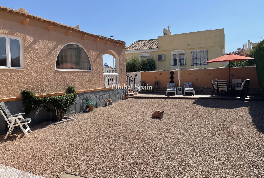 Revente - VILLA -
CAMPOSOL - Inland