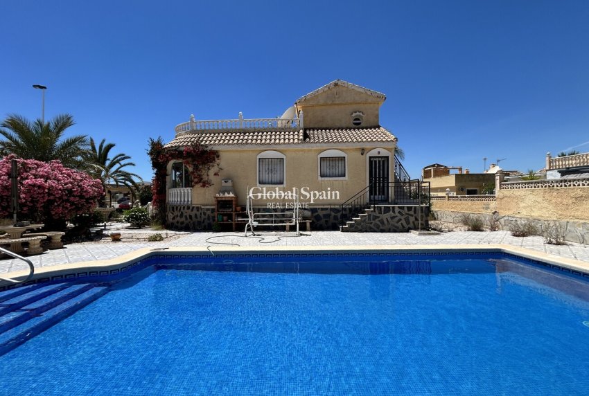 Revente - VILLA -
CAMPOSOL - Inland