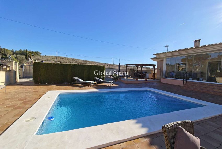 Revente - VILLA -
CAÑADA DEL TRIGO - Inland