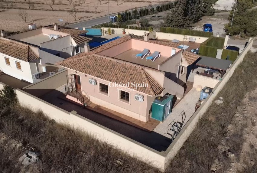 Revente - VILLA -
CAÑADA DEL TRIGO - Inland