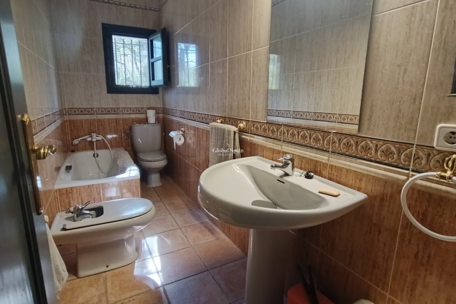 Revente - VILLA -
CAÑADAS DE SAN PEDRO - Inland