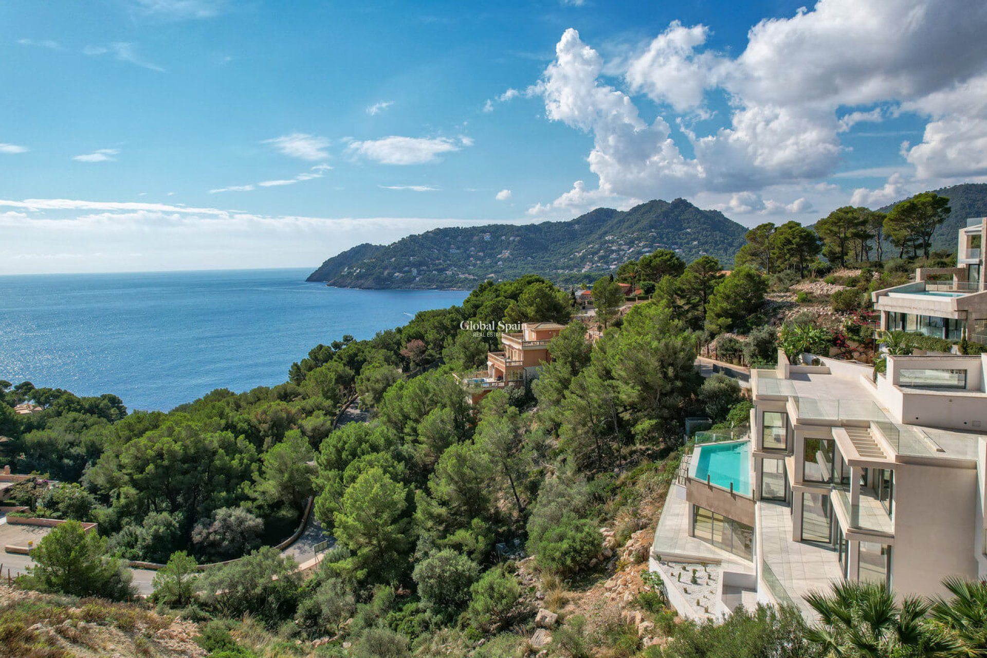 Revente - Villa -
Canyamel - optional location detail