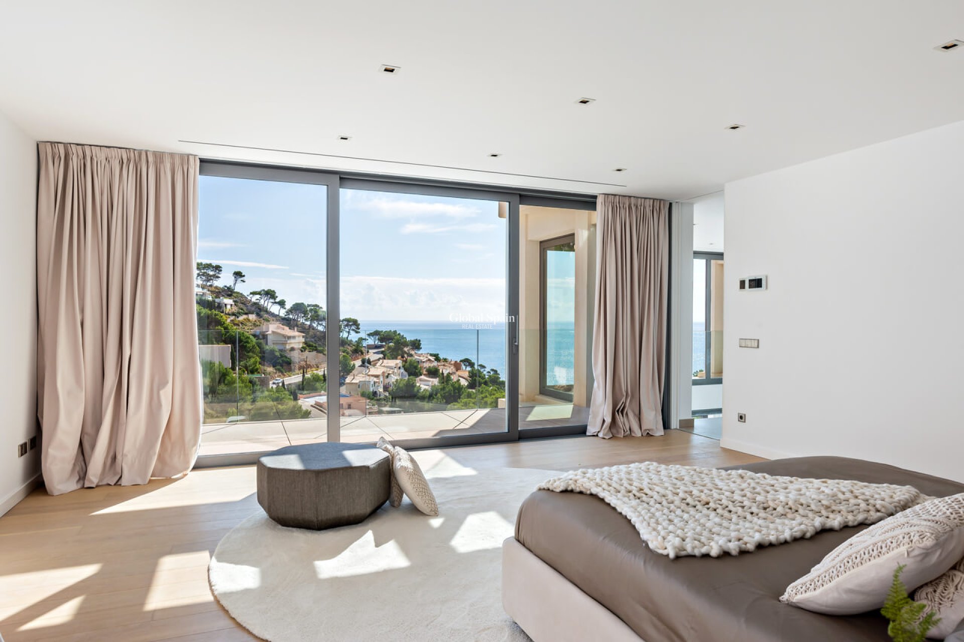 Revente - Villa -
Canyamel - optional location detail