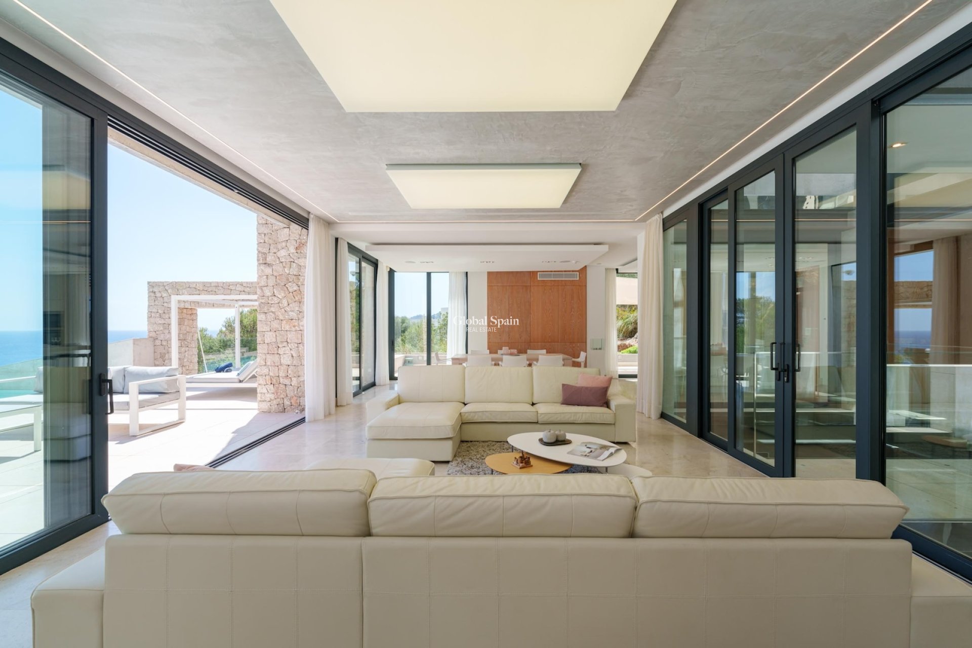 Revente - Villa -
Canyamel - optional location detail