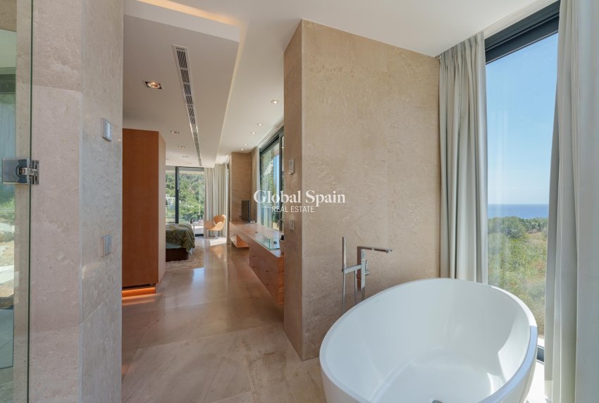 Revente - Villa -
Canyamel - optional location detail