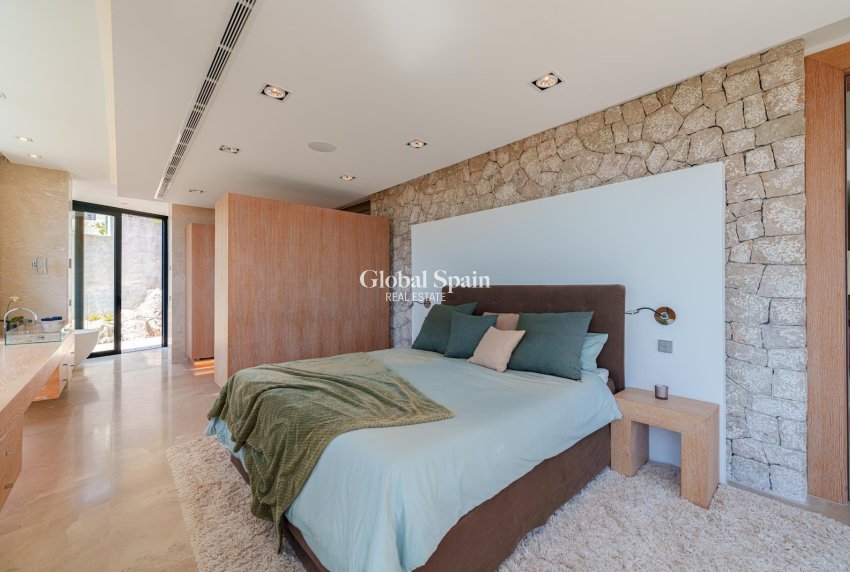 Revente - Villa -
Canyamel - optional location detail