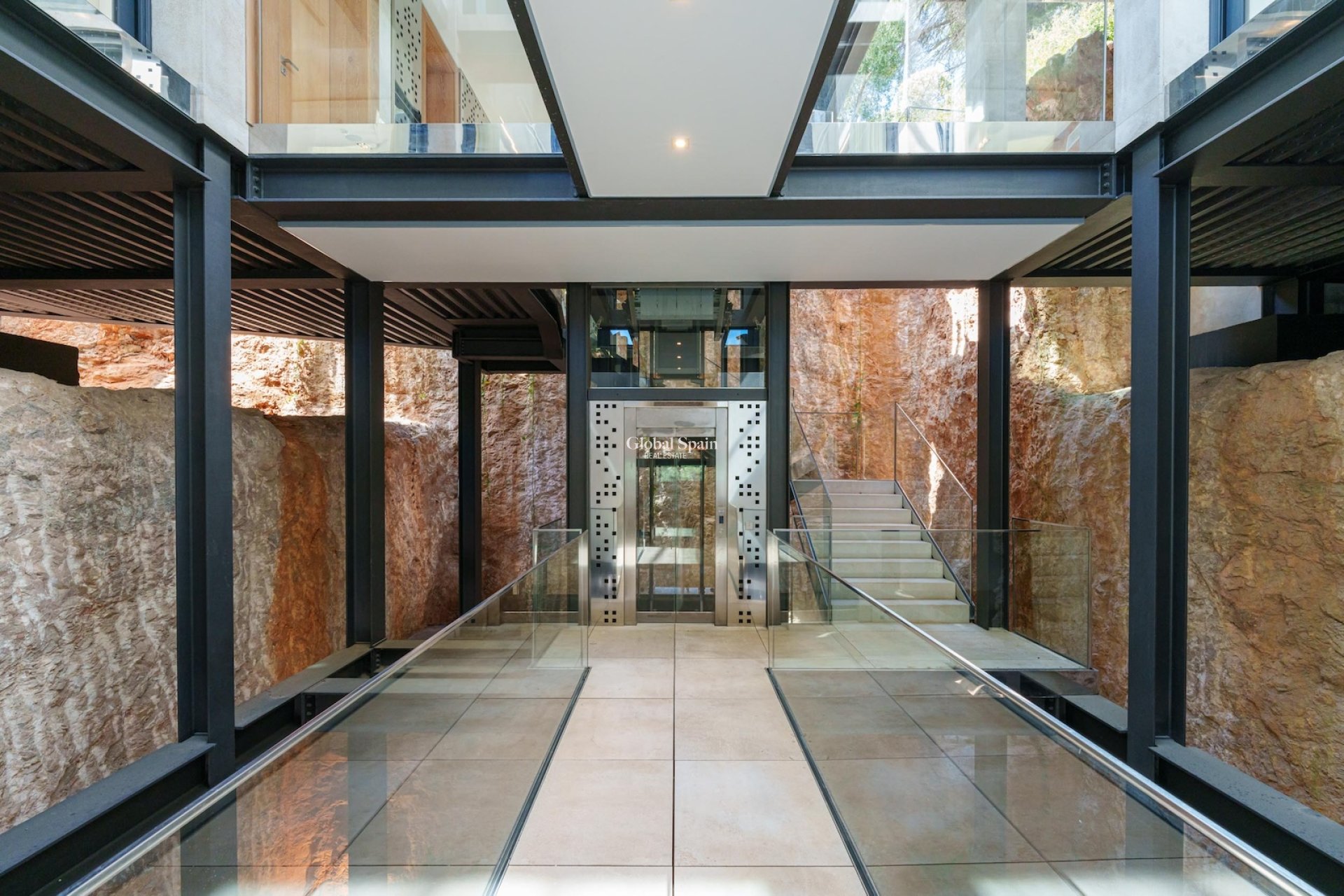 Revente - Villa -
Canyamel - optional location detail