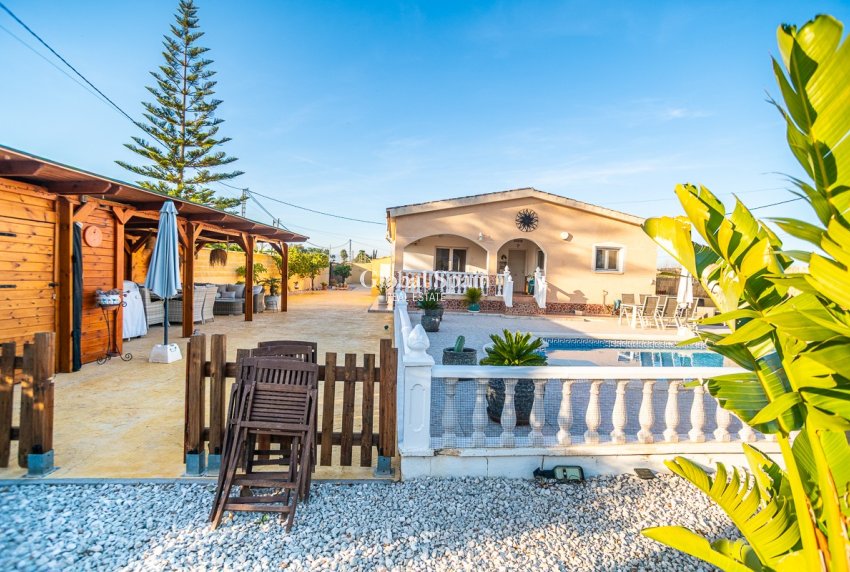 Revente - VILLA -
CATRAL - Catral