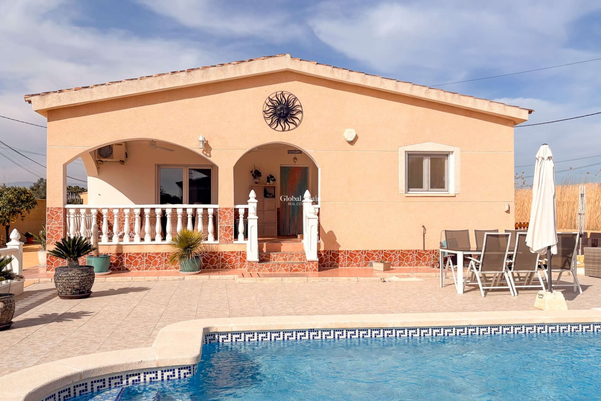 Revente - VILLA -
CATRAL - Catral