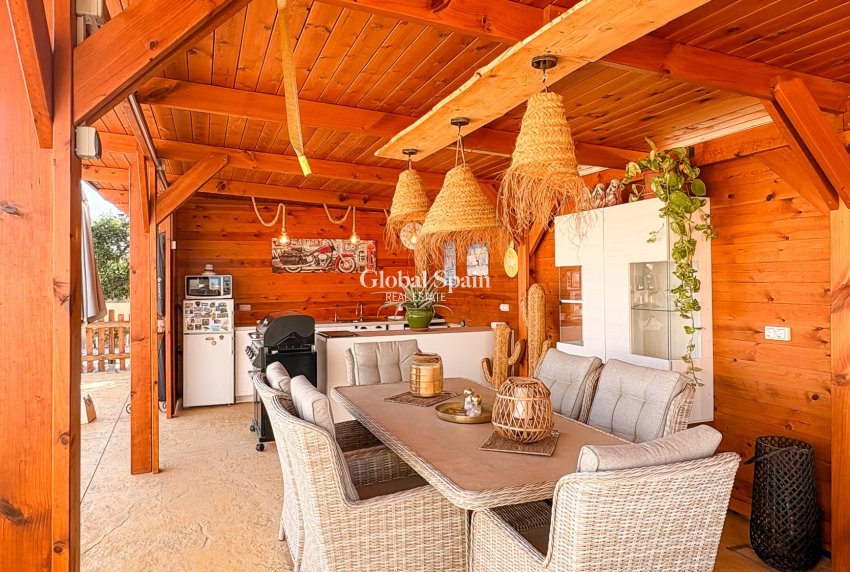 Revente - VILLA -
CATRAL - Catral