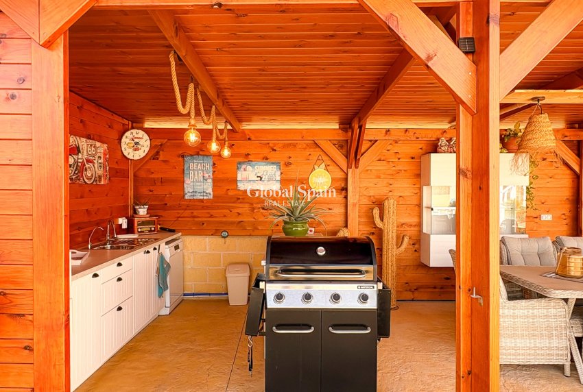 Revente - VILLA -
CATRAL - Catral