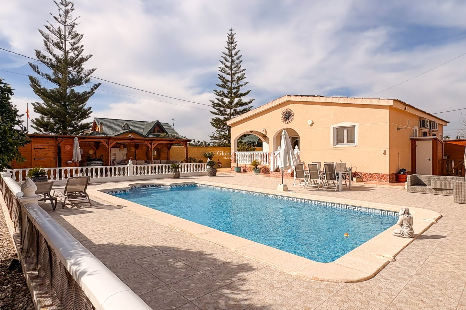 Revente - VILLA -
CATRAL - Catral