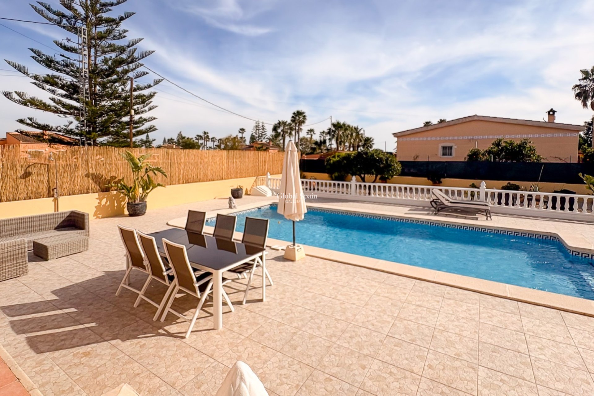 Revente - VILLA -
CATRAL - Catral