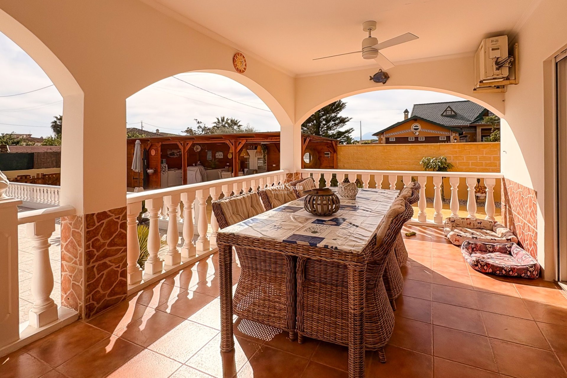 Revente - VILLA -
CATRAL - Catral