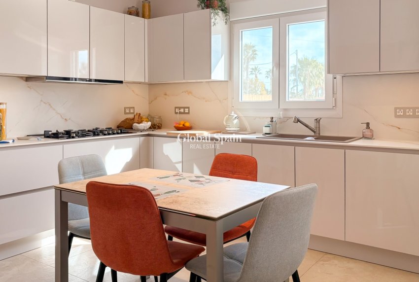 Revente - VILLA -
CATRAL - Catral