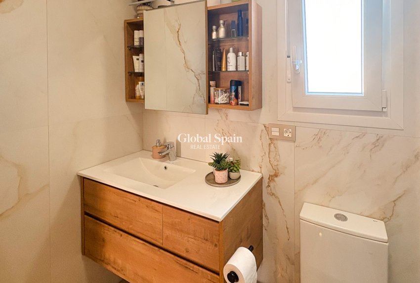 Revente - VILLA -
CATRAL - Catral