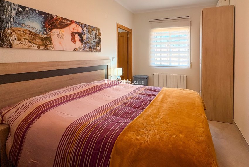 Revente - VILLA -
CATRAL - Catral