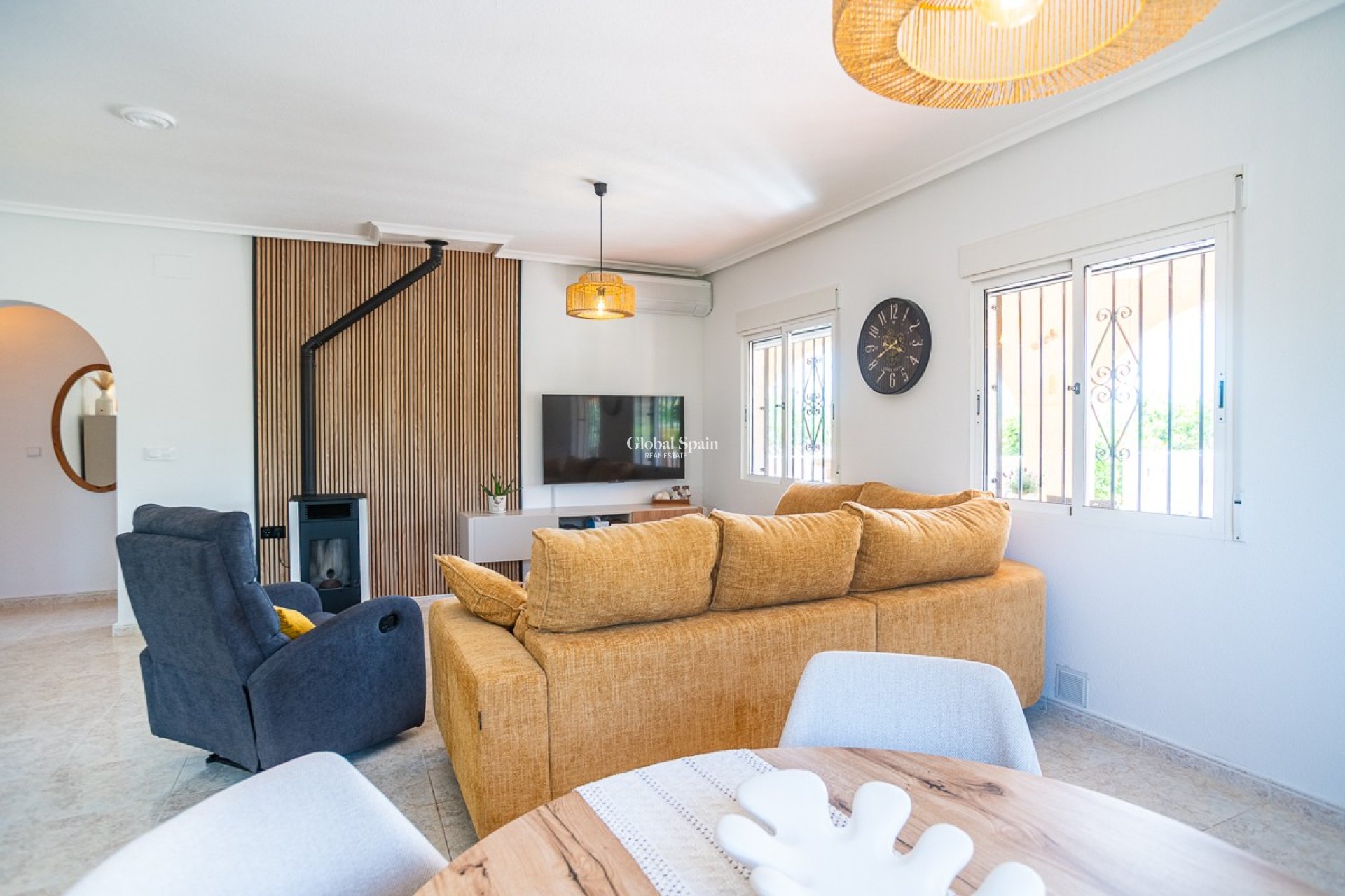 Revente - VILLA -
CATRAL - Catral